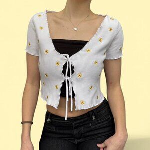 Y2K Retro Vintage White and Yellow Flowers Short Sleeve Open Crop Top